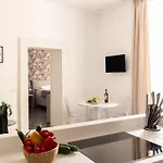Yourhome - La Casa Di Renato *